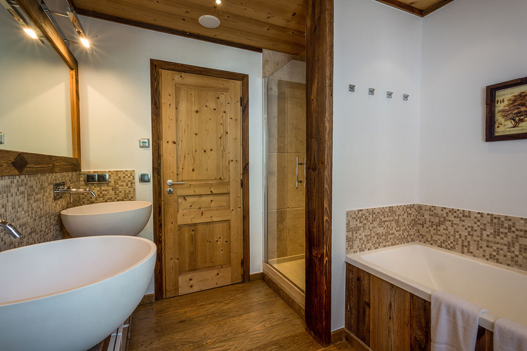 Lodge 360