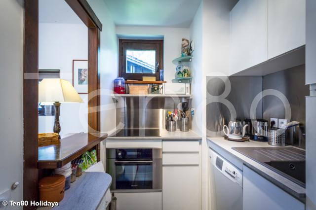 Champraz_Ten80 Holidays 