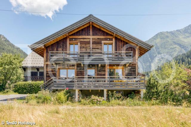 Chalet Follette_Ten80 Holidays 