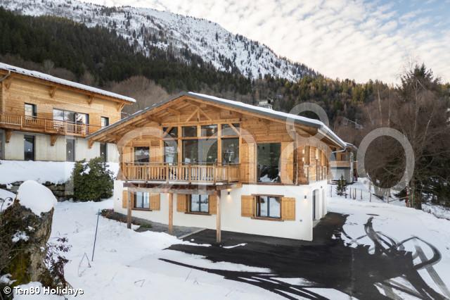 Chalet Monski_Ten80 Holidays 