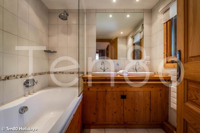 Chalet Weisshorn _Ten80 Holidays 