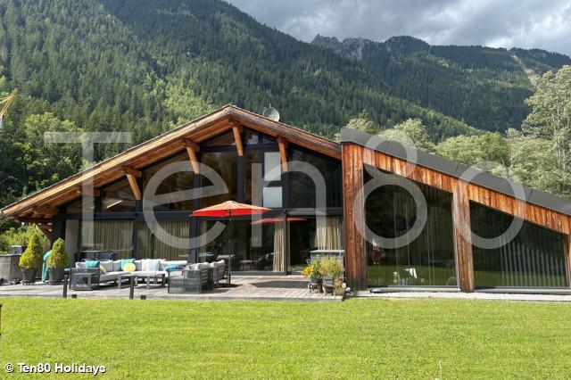 Chalet Maple Leaf_Ten80 Holidays 